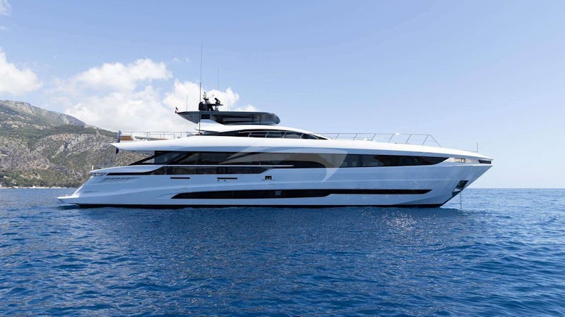 Yacht Charter DOPAMINE