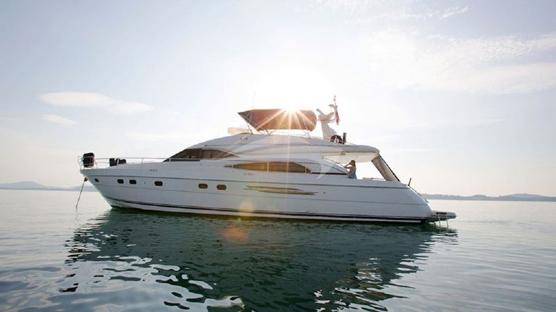 Yacht Charter FAST BREAK