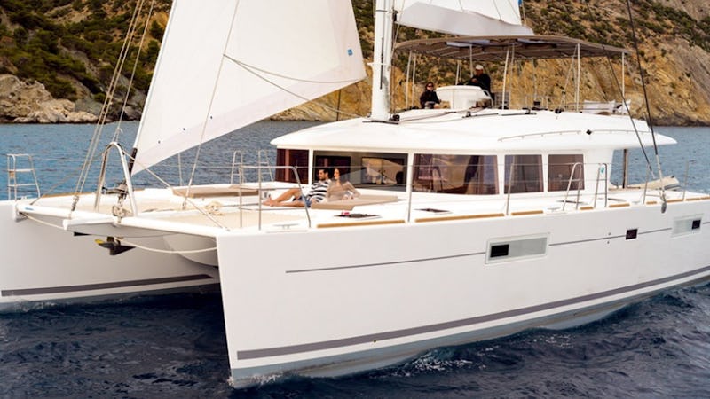 Yacht Charter WHISPERS II