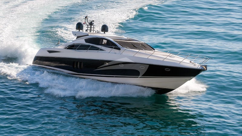 Yacht Charter GLORIOUS