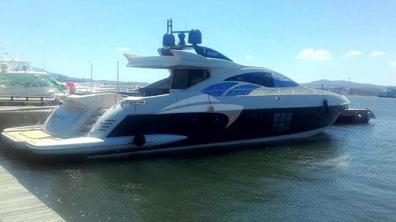 Yacht Charter ANCHE NO!