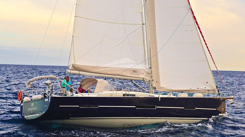 Yacht Charter PETROVICH