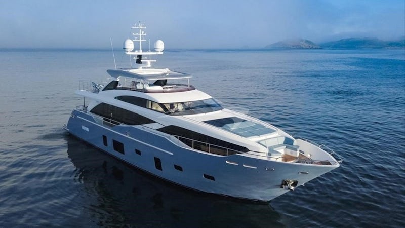 Yacht Charter HALLELUJAH