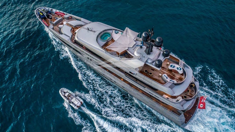 Yacht Charter VIBRANCE