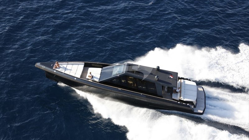 Yacht Charter ASH