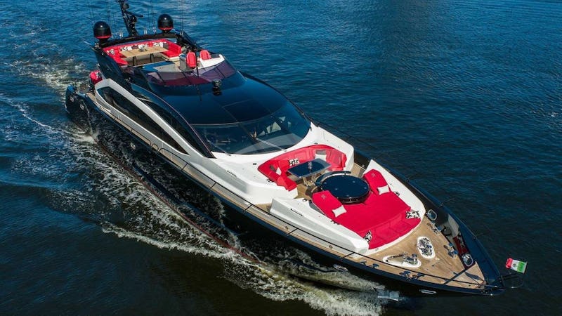 Yacht Charter CANELO