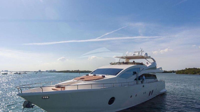 Yacht Charter BLU OCEAN