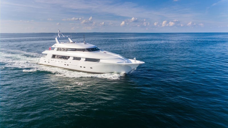 Yacht Charter SHOGUN