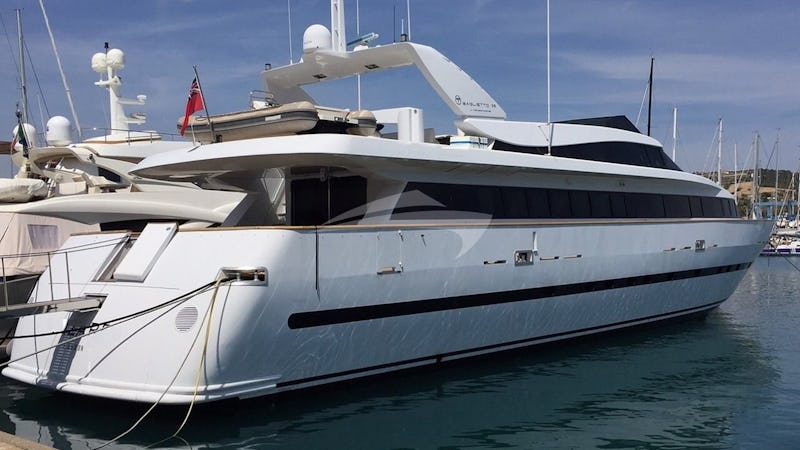 Yacht Charter CHRISTINA V