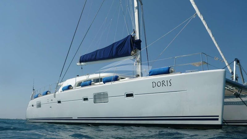 Yacht Charter DORIS