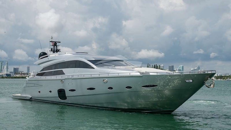 Yacht Charter JAN J