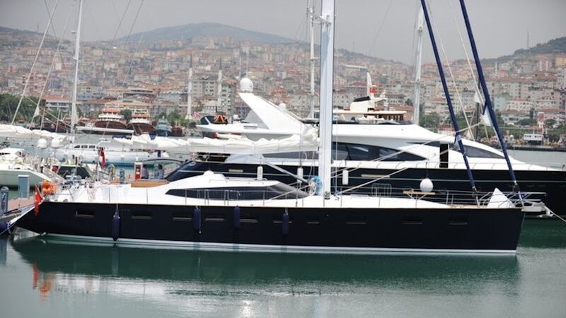 Yacht Charter MUSTO
