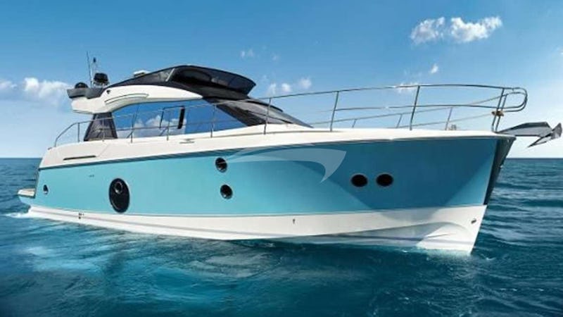 Yacht Charter BLUE