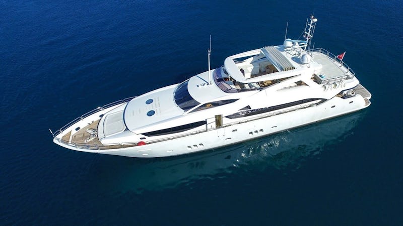 Yacht Charter IRA
