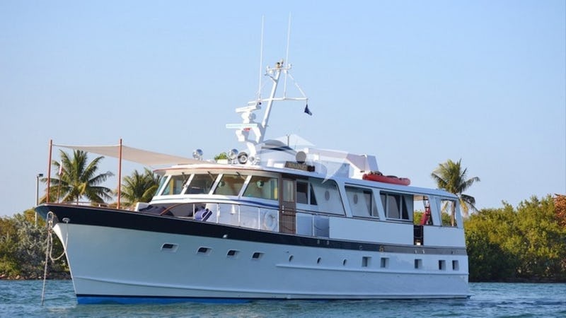 Yacht Charter BONAPARTE
