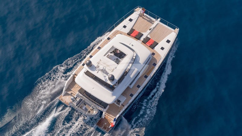 Yacht Charter VIGILANT 1