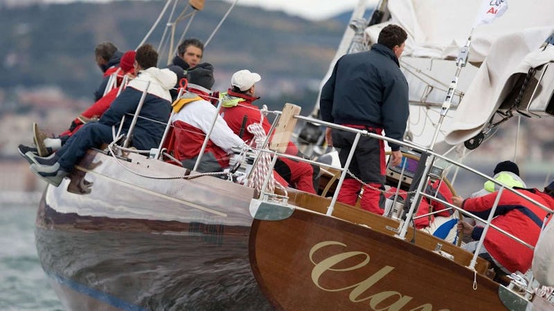 Yacht Charter CLAN 2