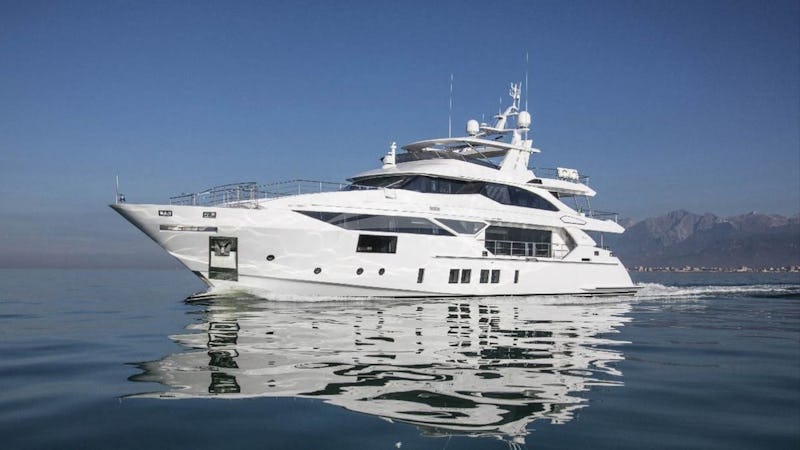 Yacht Charter JACOZAMI