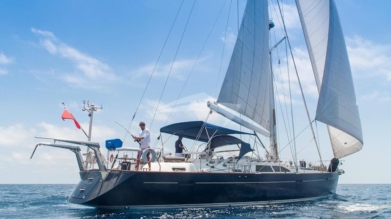 Yacht Charter INDEPENDENCE OF HERM