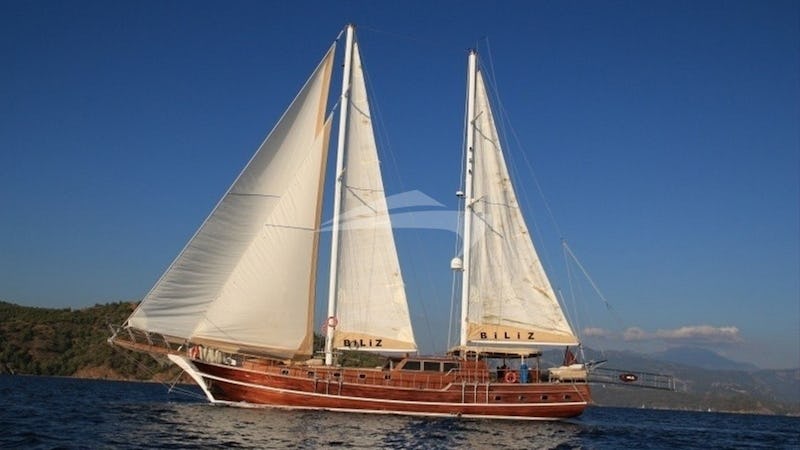 Yacht Charter BILIZ