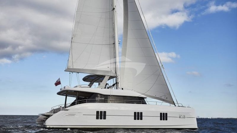 Yacht Charter OCACTONE 60