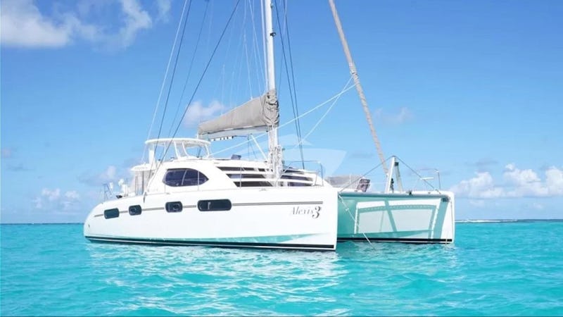 Yacht Charter ALEXIS 3