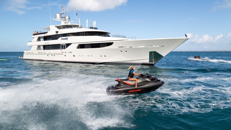 Yacht Charter TRENDING