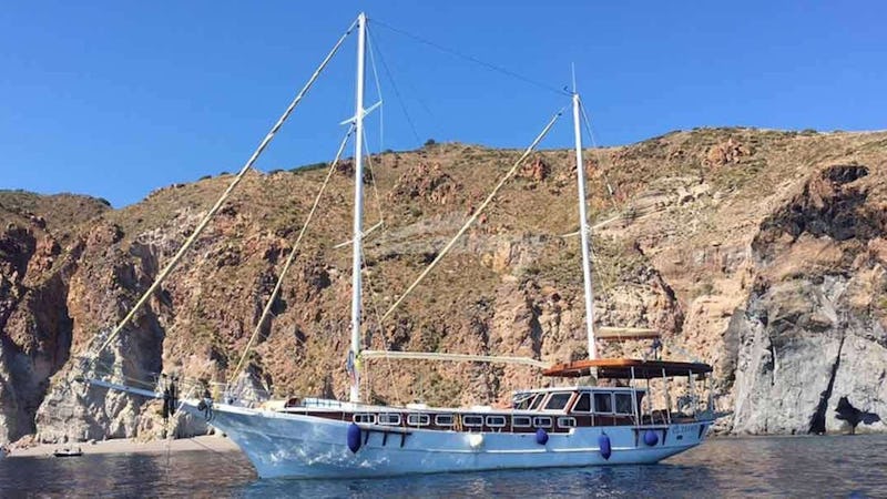 Yacht Charter TUGCEM