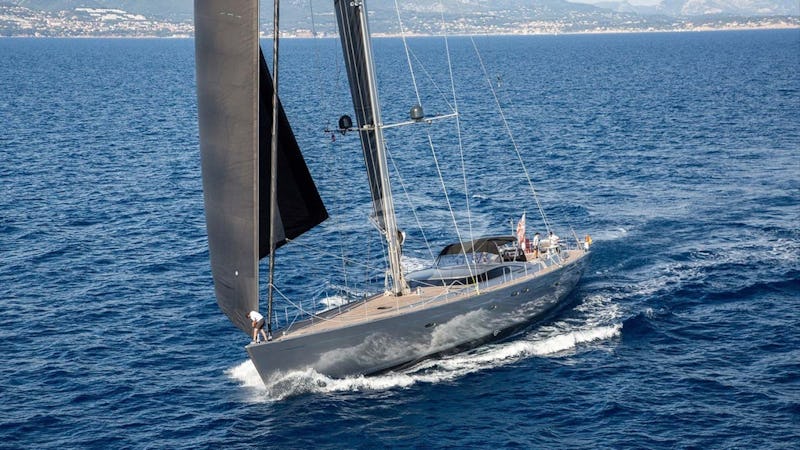 Yacht Charter A SULANA