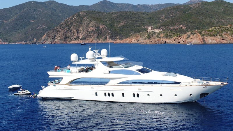 Yacht Charter SWEET EMOCEAN
