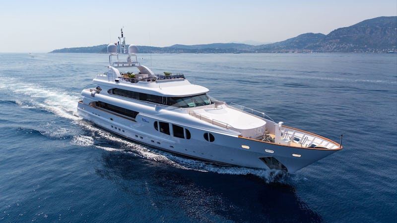 Yacht Charter BINA