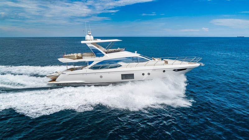Yacht Charter DADDY'S LADY