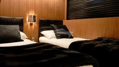 Twin Cabin