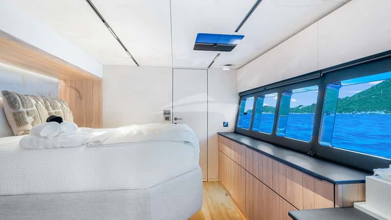 PERFECT MOON 20m sailing yacht charter, photo 6