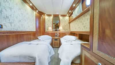 Twin cabin