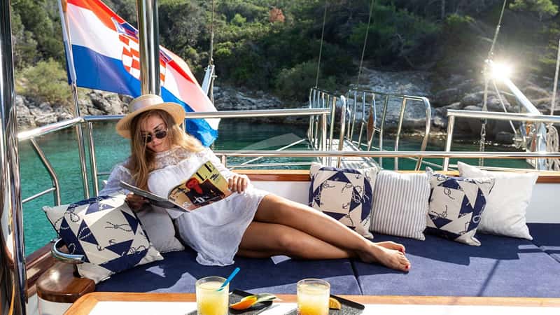 SAINT LUCA 29m motor yacht charter, photo 7