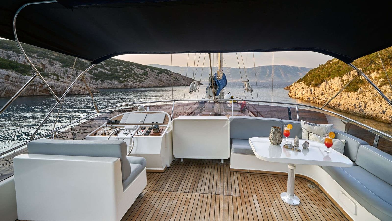 LOTUS, photo from the yacht portfolio 15