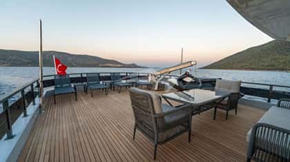 CALM DOWN 30m motor yacht charter, photo 13
