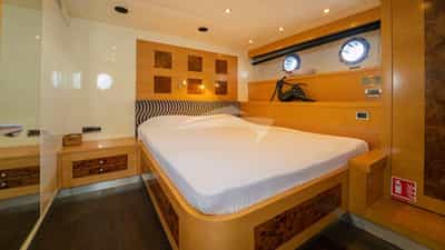 Double Cabin