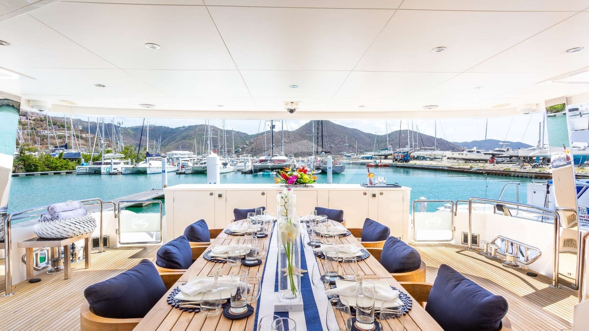 Deck Dining