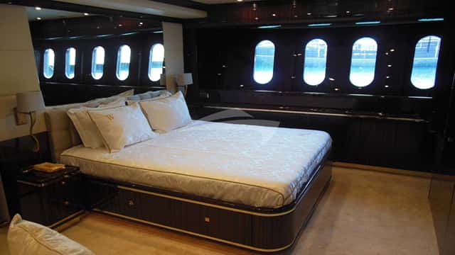 WHITE PEARL yacht charter photo 4