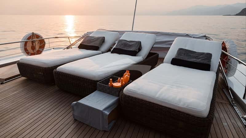 PAOLUCCI 30m motor yacht charter, photo 6