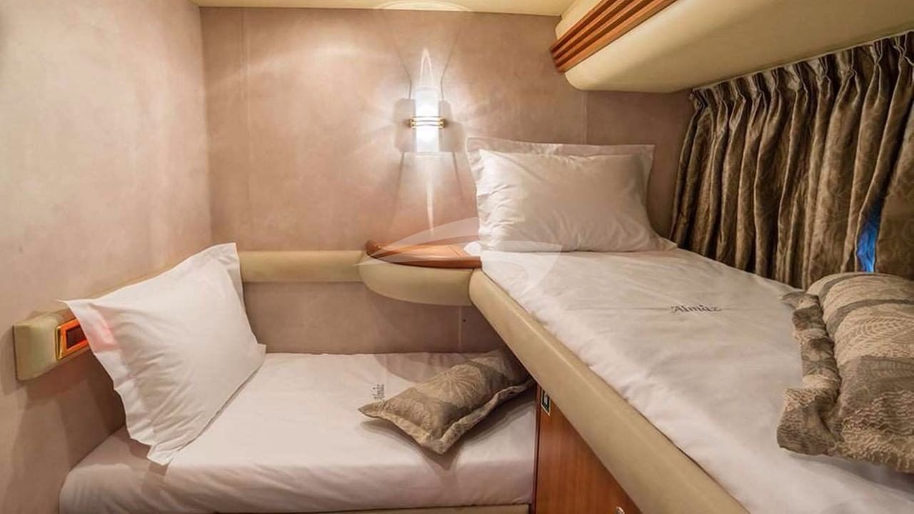 Twin and Pullman Cabin