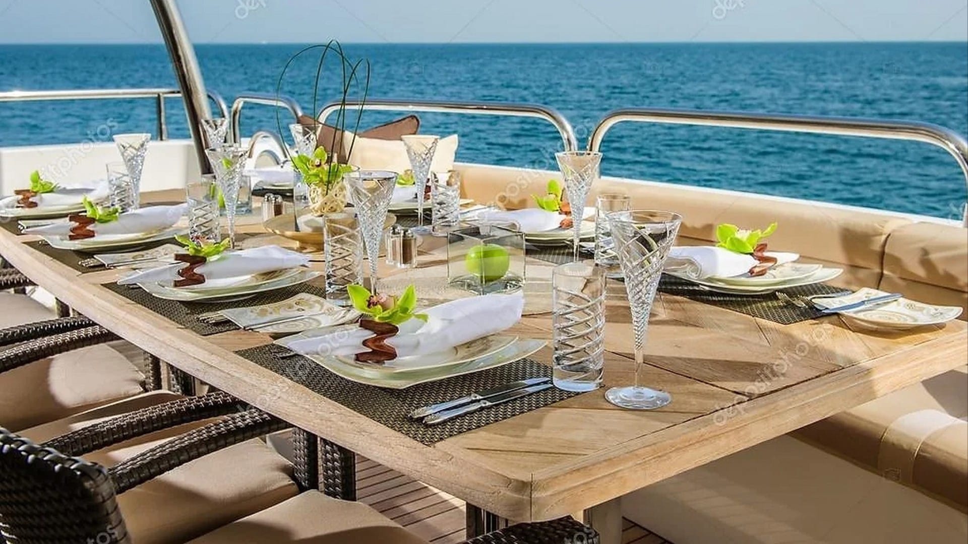 Deck Dining
