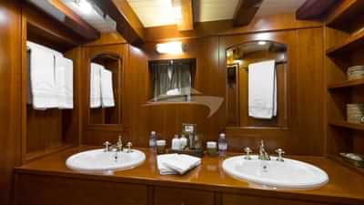 Master stateroom en suite