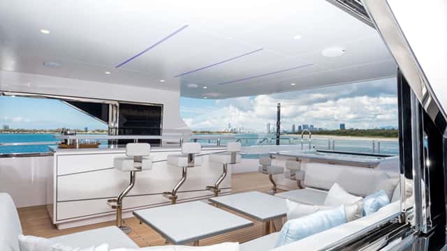 AURA yacht charter photo 4