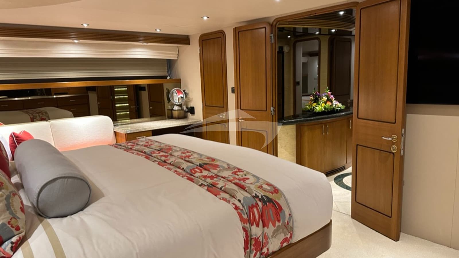 ISLAND GIRL, photo from the yacht portfolio 8