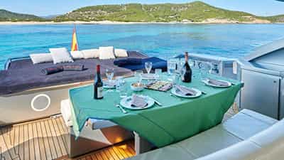 Deck Dining