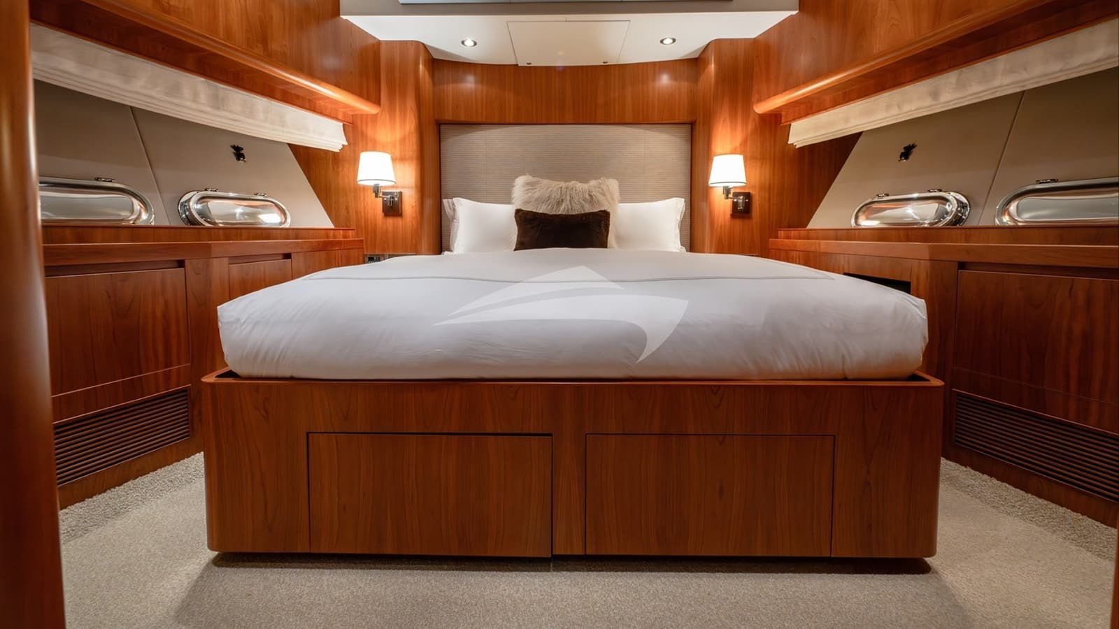 THE CLUBHOUSE, photo from the yacht portfolio 15
