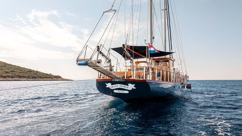 SMART SPIRIT 30m motor yacht charter, photo 7
